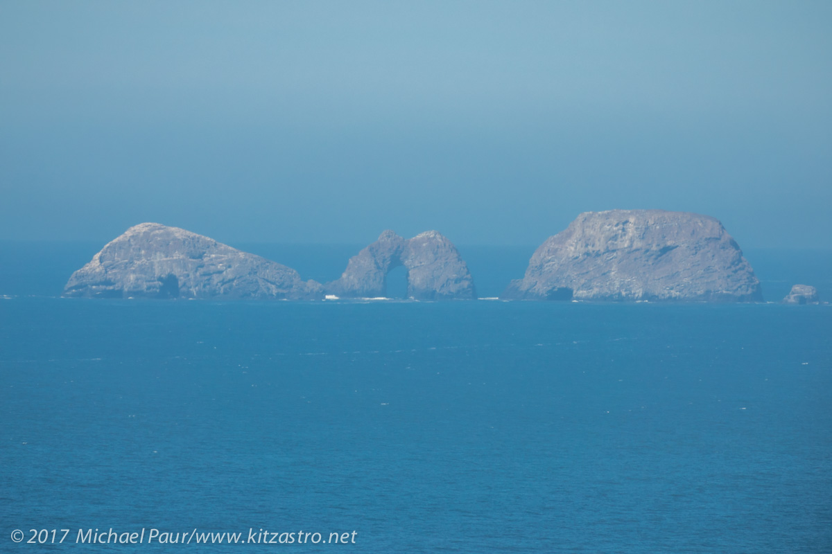 three arc rocks