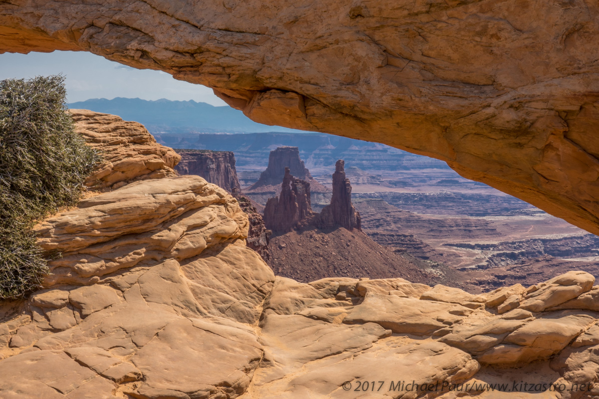 canyonlands mesa arch